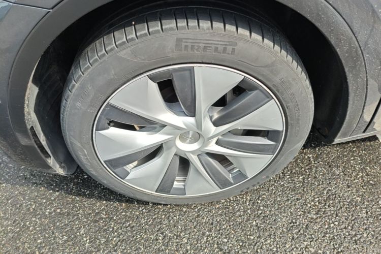 Tesla Model Y 2022 #9 Tesla Model Y 2022 immagine di auto #9