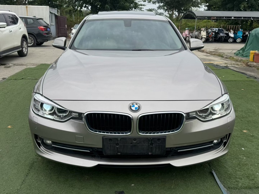 BMW 3 Series 2013 car image #2