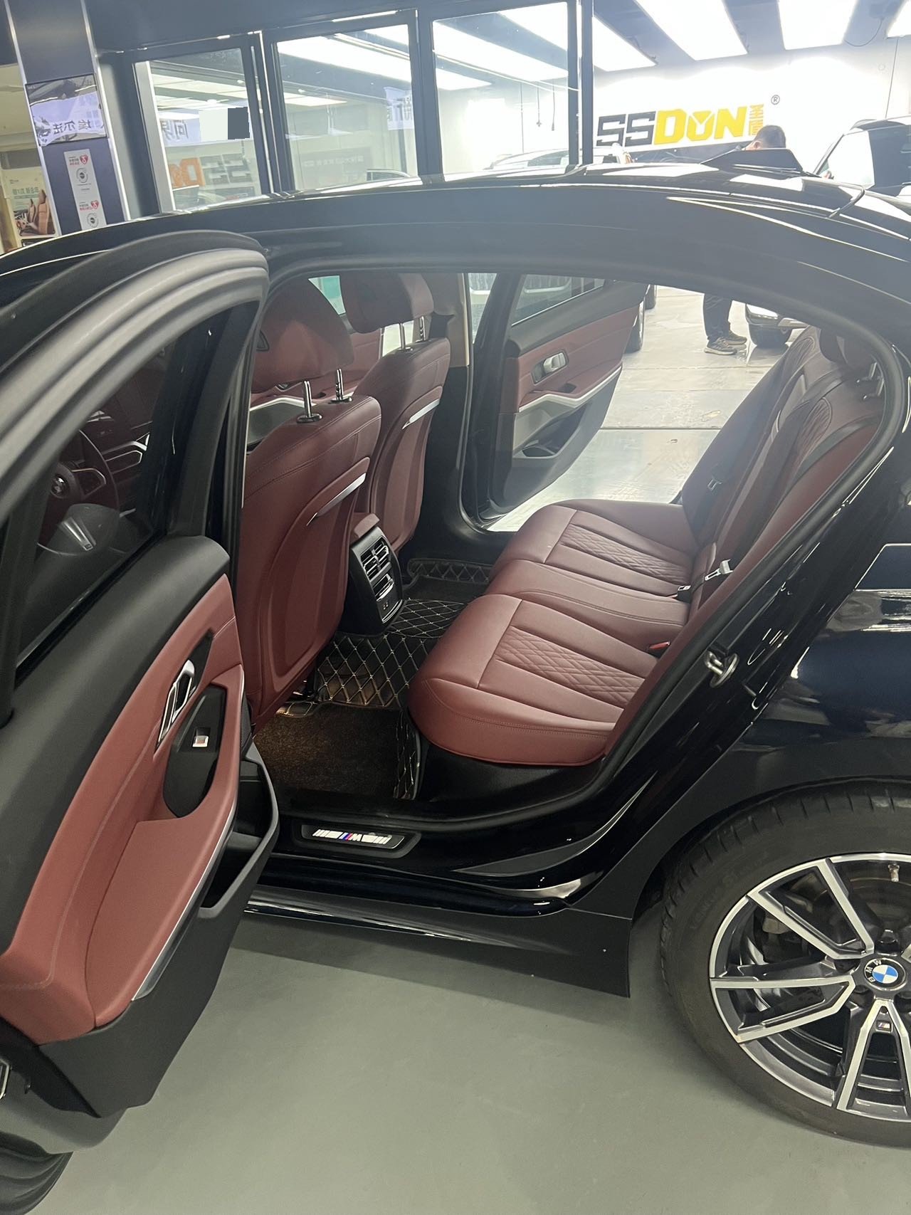 BMW 3 Series 2023 car image #6