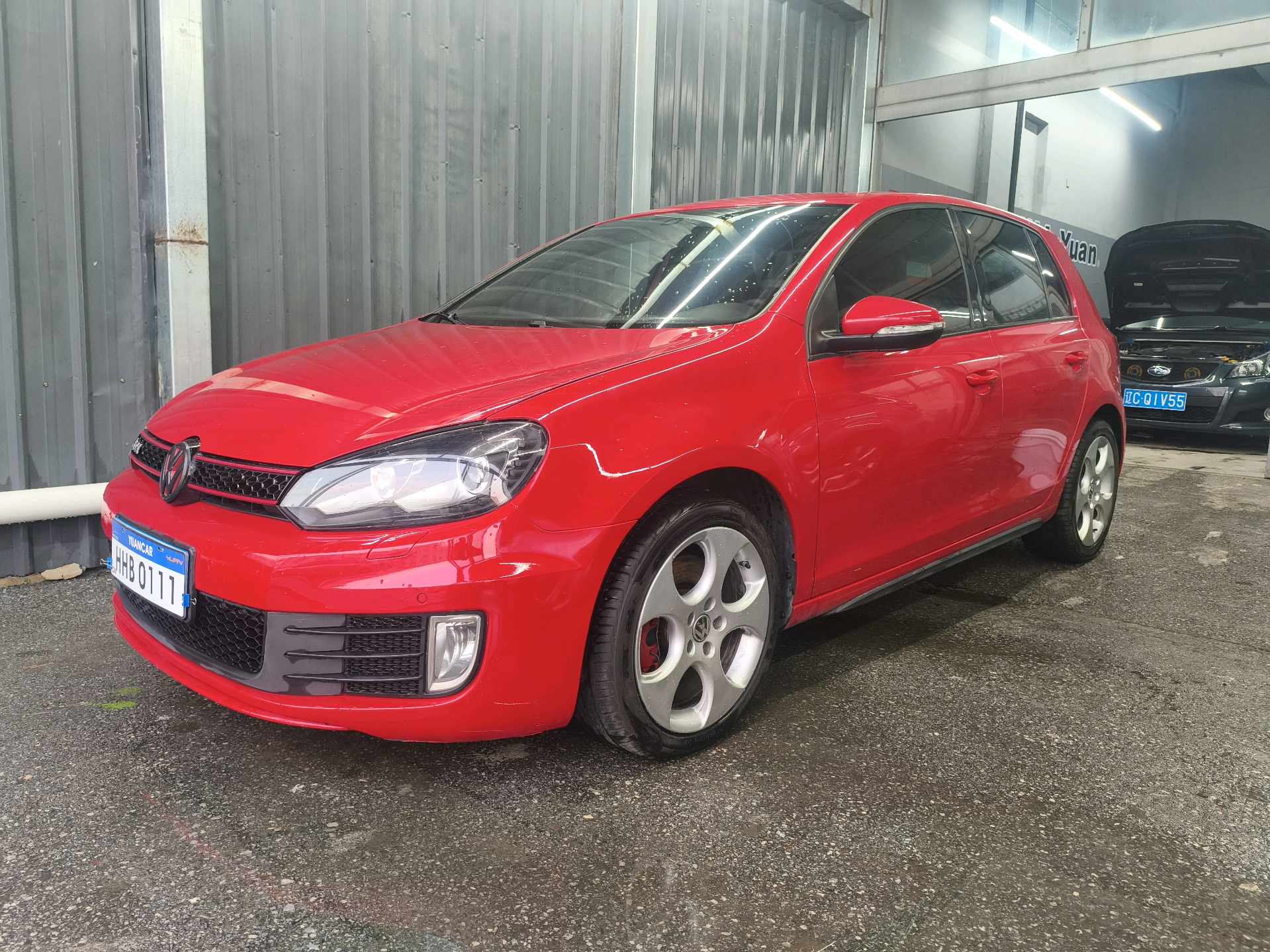 Volkswagen GolfGTI 2013 Volkswagen GolfGTI 2013 car image