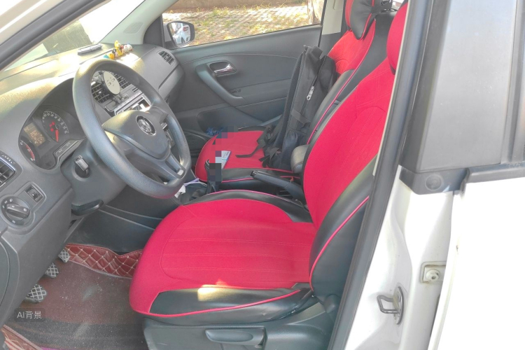 Volkswagen Polo 2016 car image #17