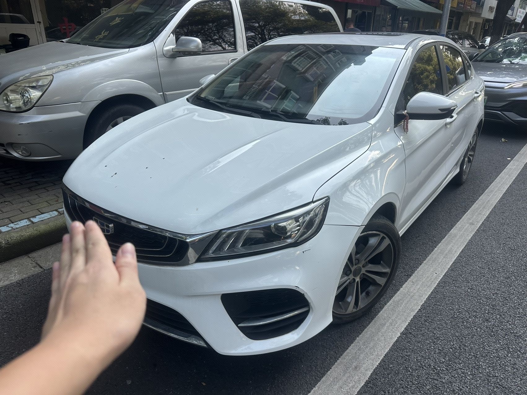 GEELY Binray 2018 GEELY Binray 2018 صورة سيارة