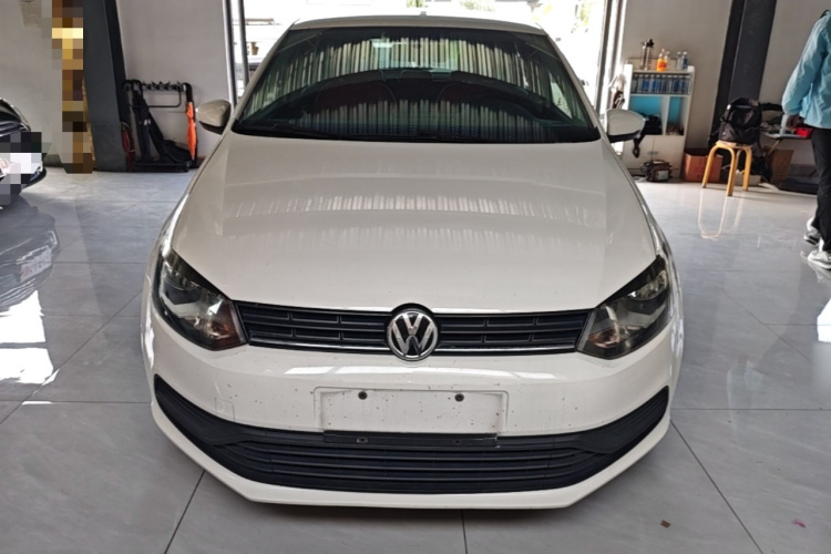 Volkswagen Polo 2017 car image #3
