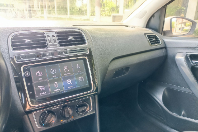 Volkswagen Polo 2019 image de voiture #19