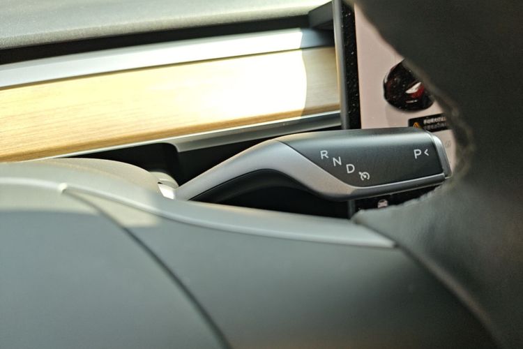 Tesla Model 3 2022 immagine di auto #14