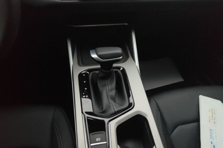 GEELY Emgrand 2025 car image #14