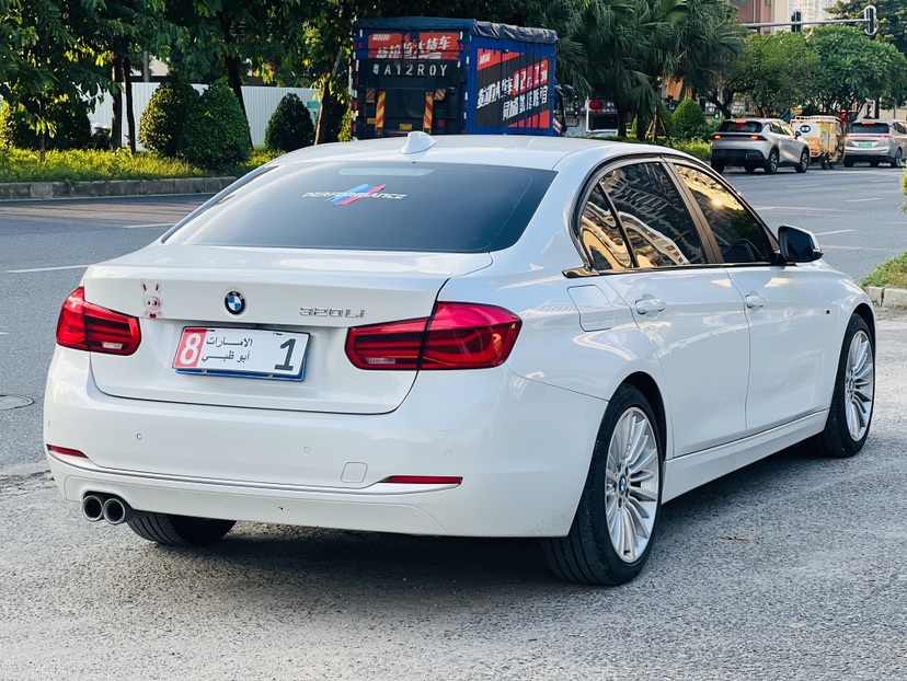 BMW 3 Series 2018 #4 BMW 3 Series 2018 car image #4