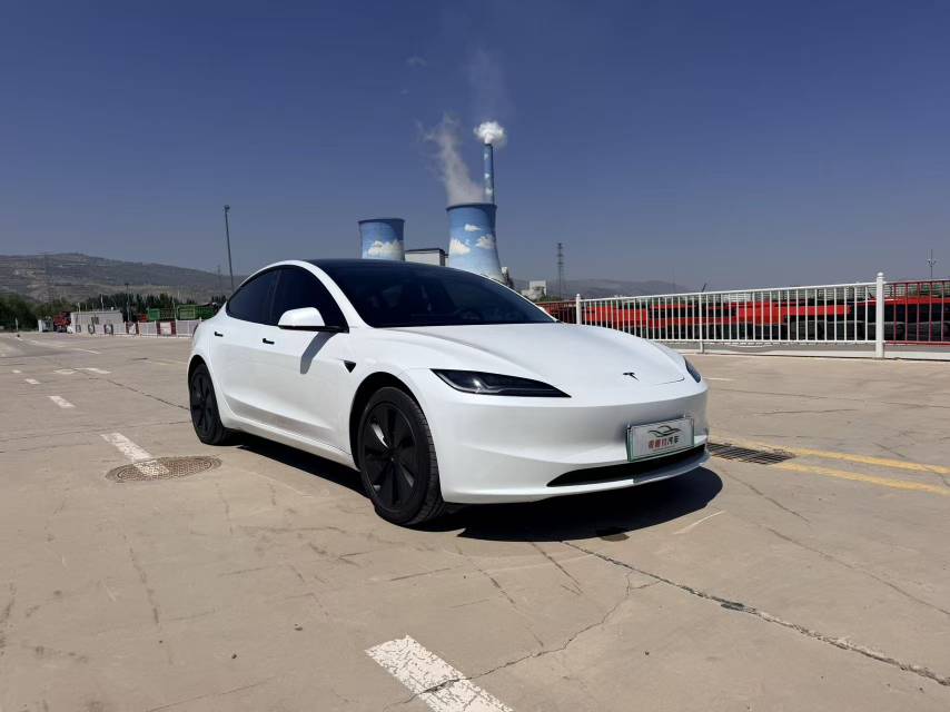 Tesla Model 3 2026 #3 Tesla Model 3 2026 car image #3