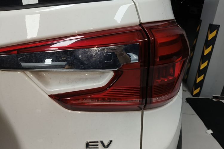 BYD Yuan New Energy 2020 immagine di auto #3