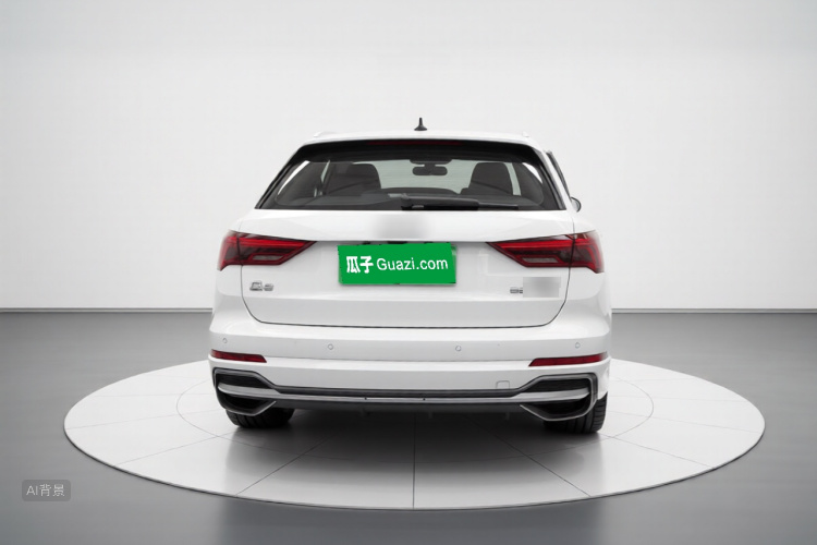 Audi Q3 2021 car image #6