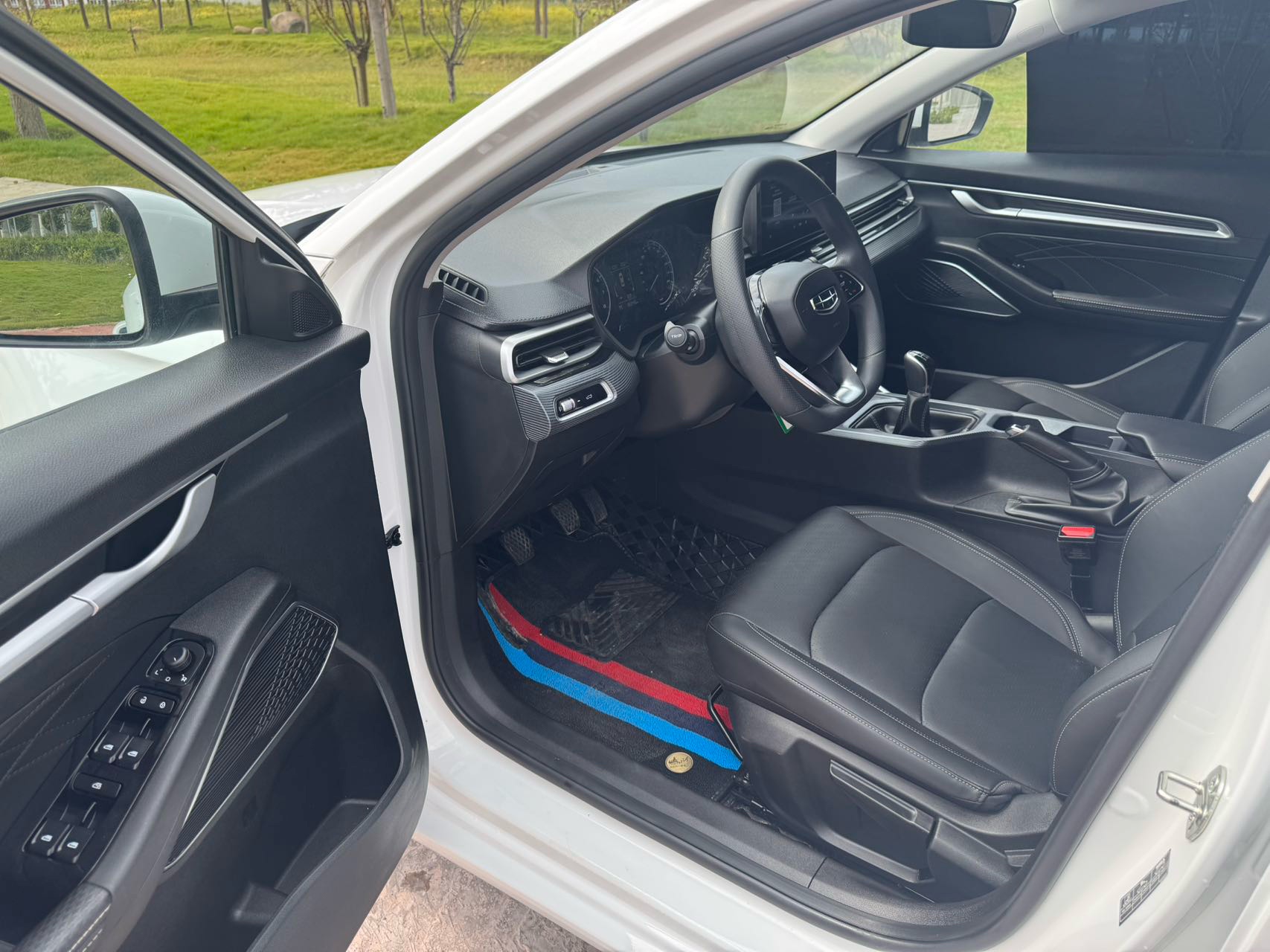 GEELY Emgrand 2023 #7 GEELY Emgrand 2023 car image #7