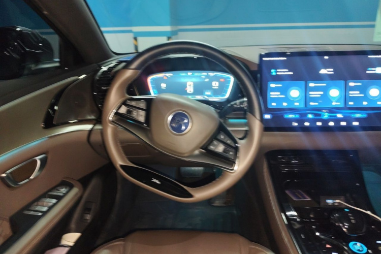 BYD Han 2023 car image #15