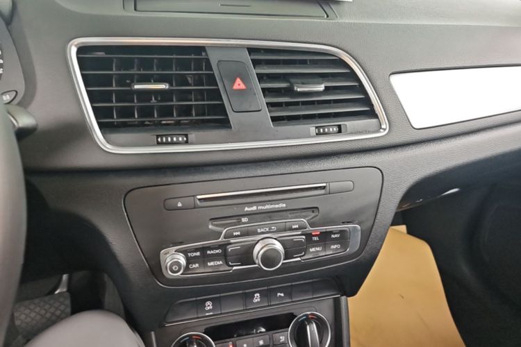 Audi Q3 2016 #13 Audi Q3 2016 car image #13