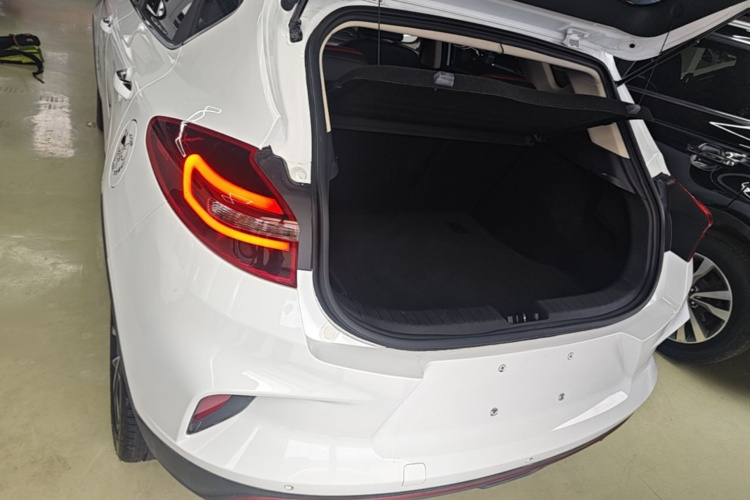 GEELY Emgrand GS 2020 car image #19