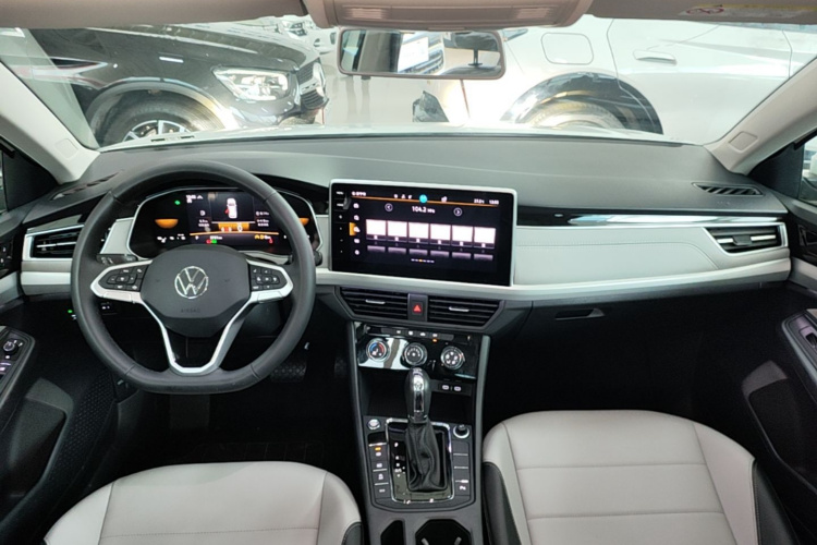 Volkswagen Bora 2024 car image #10