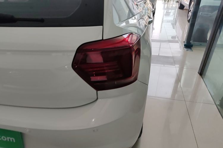 Volkswagen Polo 2023 car image #8