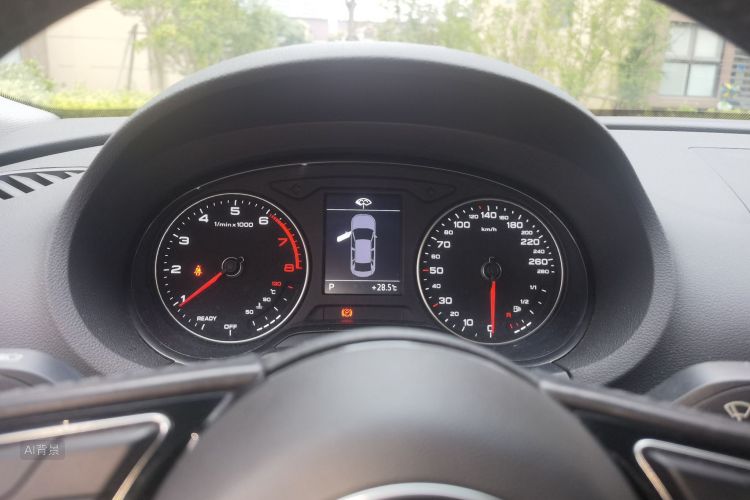 Audi A3 2019 car image #13
