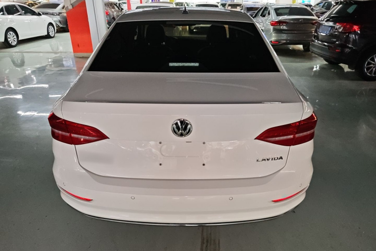 Volkswagen Lavida 2020 #6 Volkswagen Lavida 2020 car image #6