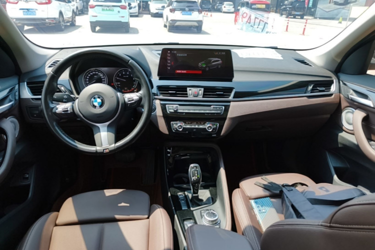 BMW X1 2021 car image #10