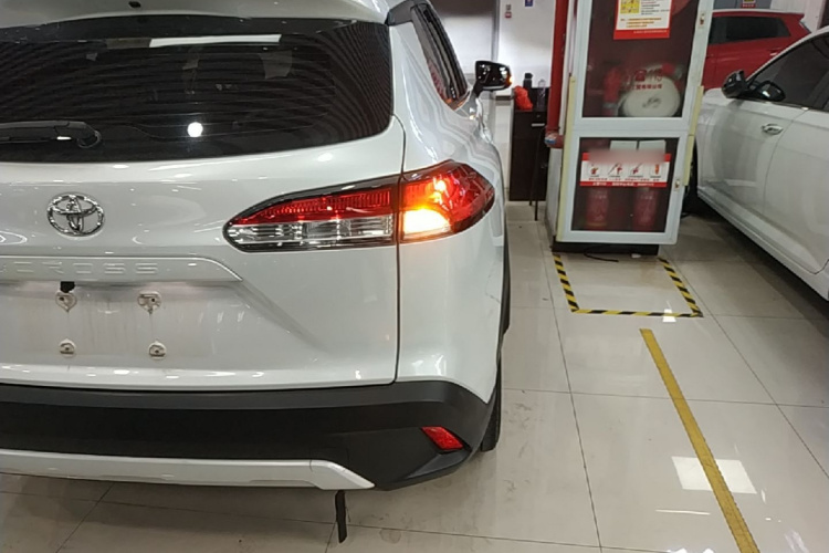 Toyota Corolla Cross 2024 car image #8