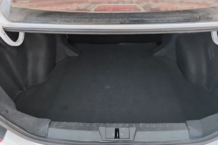 GEELY Emgrand 2018 car image #19