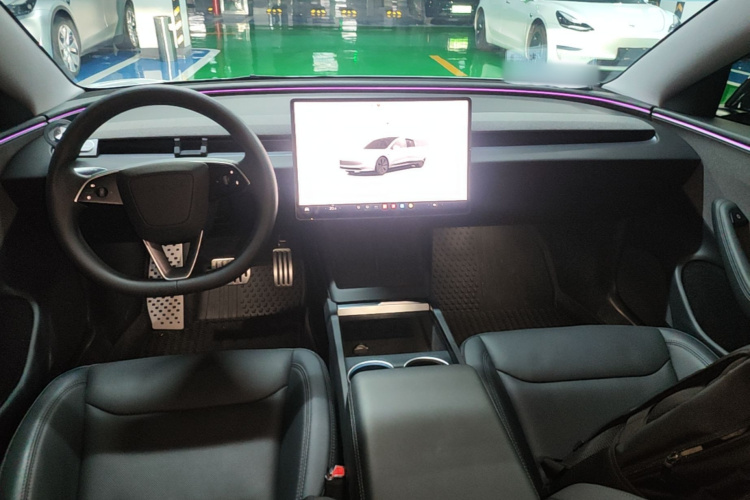 Tesla Model 3 2025 #11 Tesla Model 3 2025 car image #11