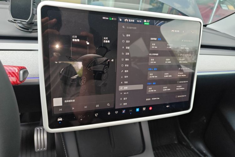 Tesla Model Y 2024 #13 Tesla Model Y 2024 immagine di auto #13
