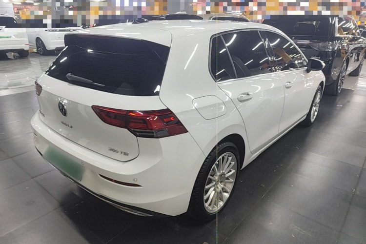 Volkswagen Golf 2022 #7 Volkswagen Golf 2022 صورة سيارة #7