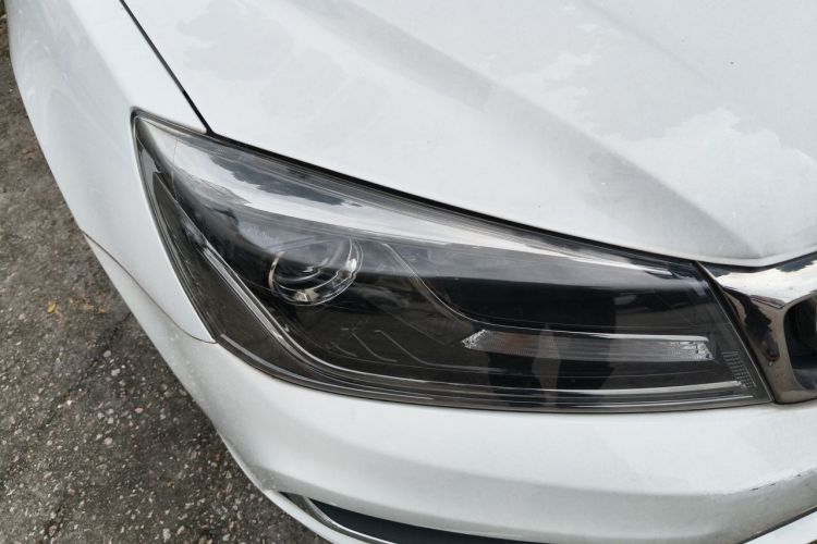 GEELY Emgrand 2019 #8 GEELY Emgrand 2019 car image #8