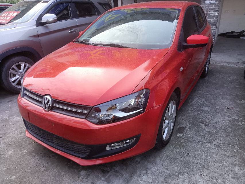 Volkswagen Polo 2013 Volkswagen Polo 2013 car image