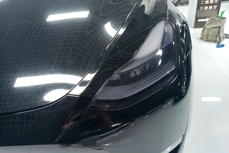 Tesla Model Y 2021 #27 Tesla Model Y 2021 car image #27