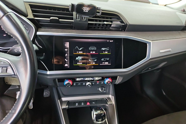 Audi Q3 2019 #15 Audi Q3 2019 car image #15