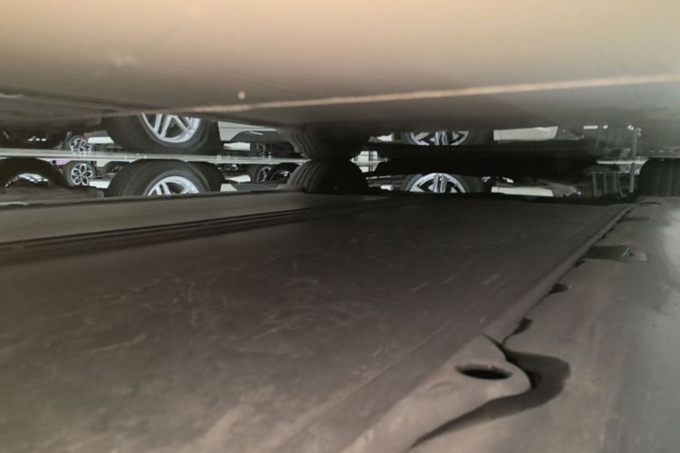Tesla Model 3 2020 car image #29