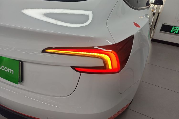 Tesla Model 3 2024 #8 Tesla Model 3 2024 car image #8