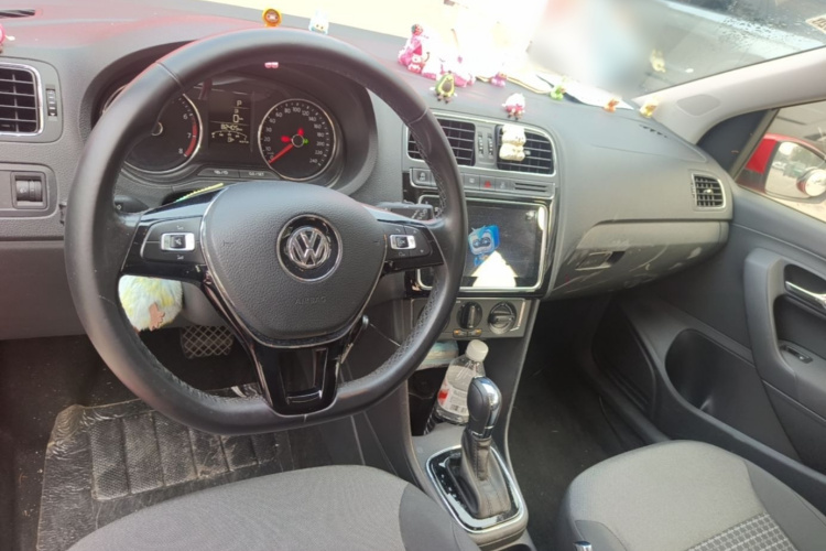 Volkswagen Polo 2018 immagine di auto #10