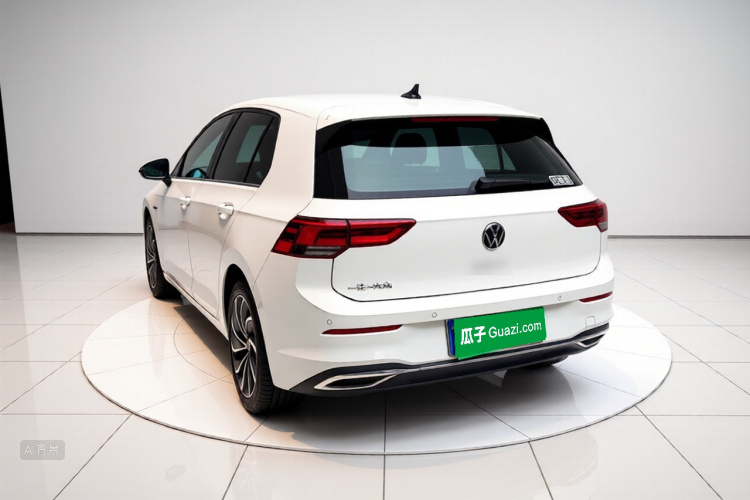 Volkswagen Golf 2021 car image #5