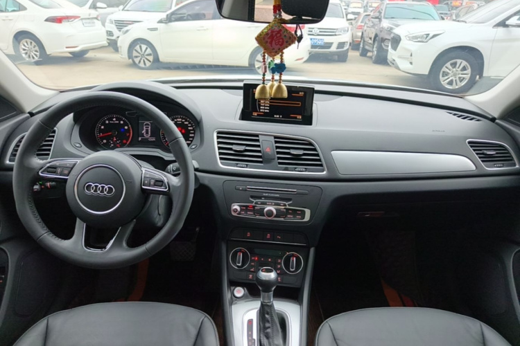 Audi Q3 2019 #10 Audi Q3 2019 car image #10
