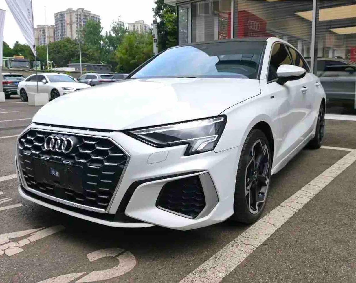 2023 2023 immagine di auto