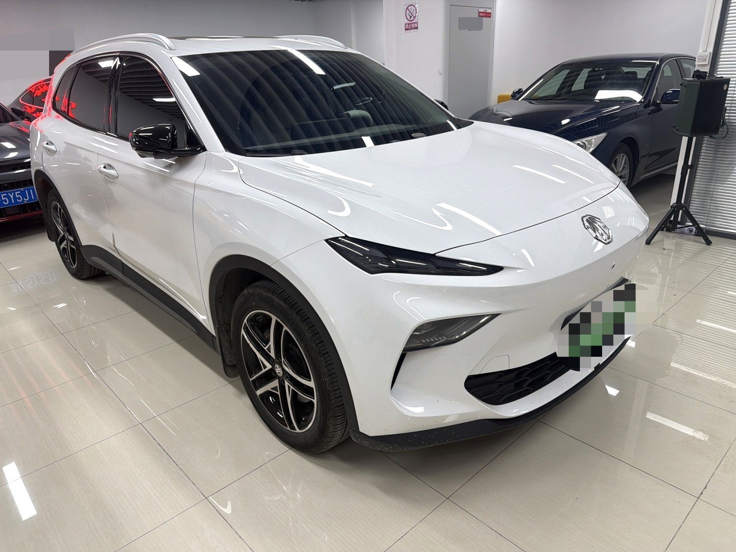 MG ES5 2025 imagem de carro #3