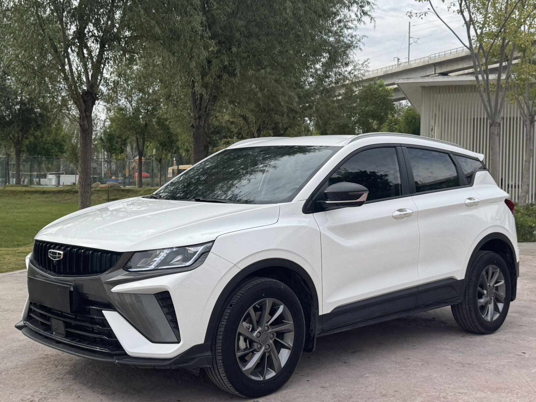 GEELY Coolray 2024 car image 