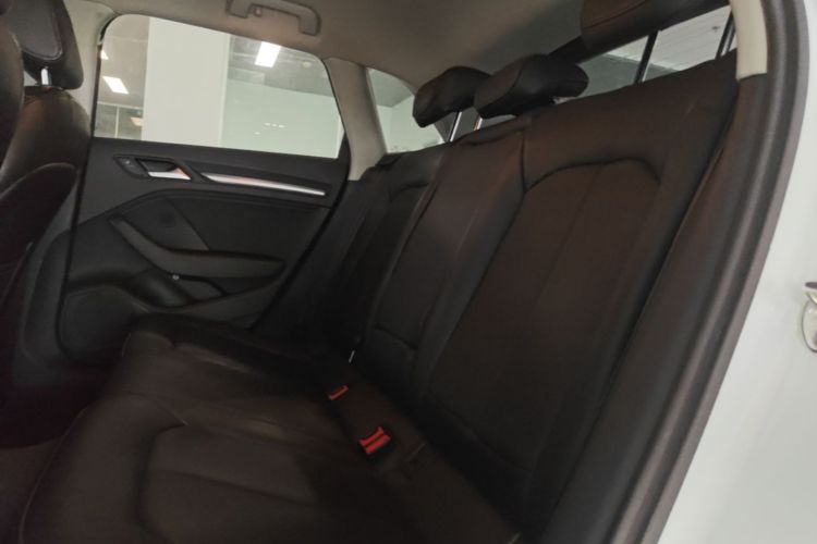 Audi A3 2016 immagine di auto #17
