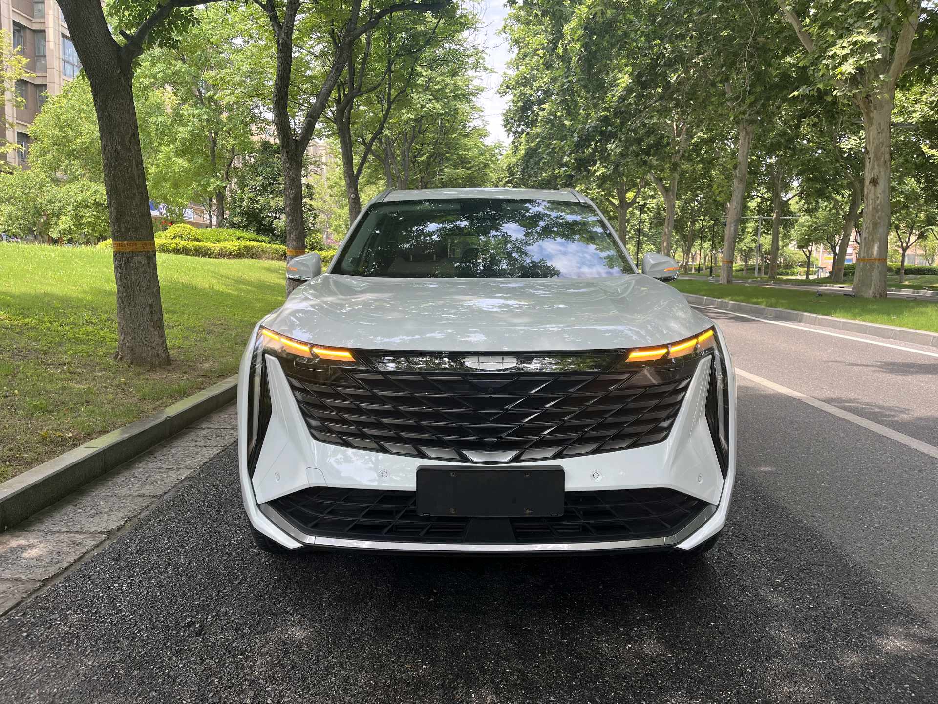 GEELY Boyue L 2023 car image #2