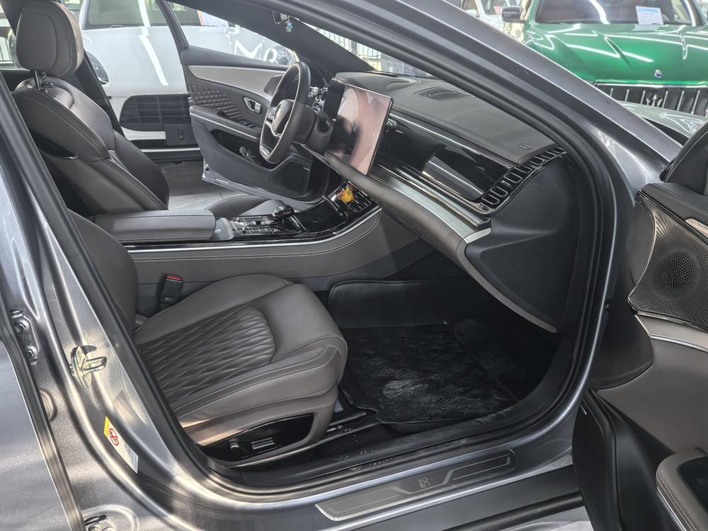 BYD Han 2023 car image #9