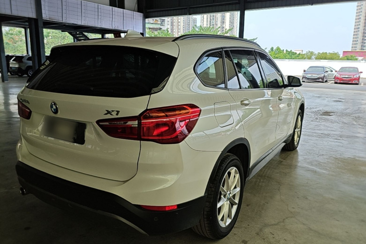 BMW X1 2018 #5 BMW X1 2018 car image #5