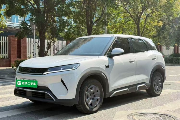 BYD YuanUP 2025 #2 BYD YuanUP 2025 car image #2
