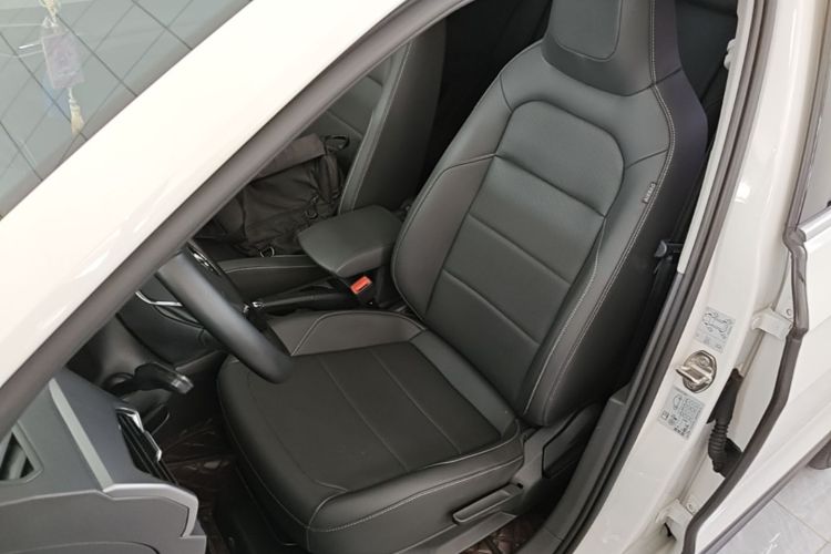 Volkswagen T-Cross 2020 car image #15