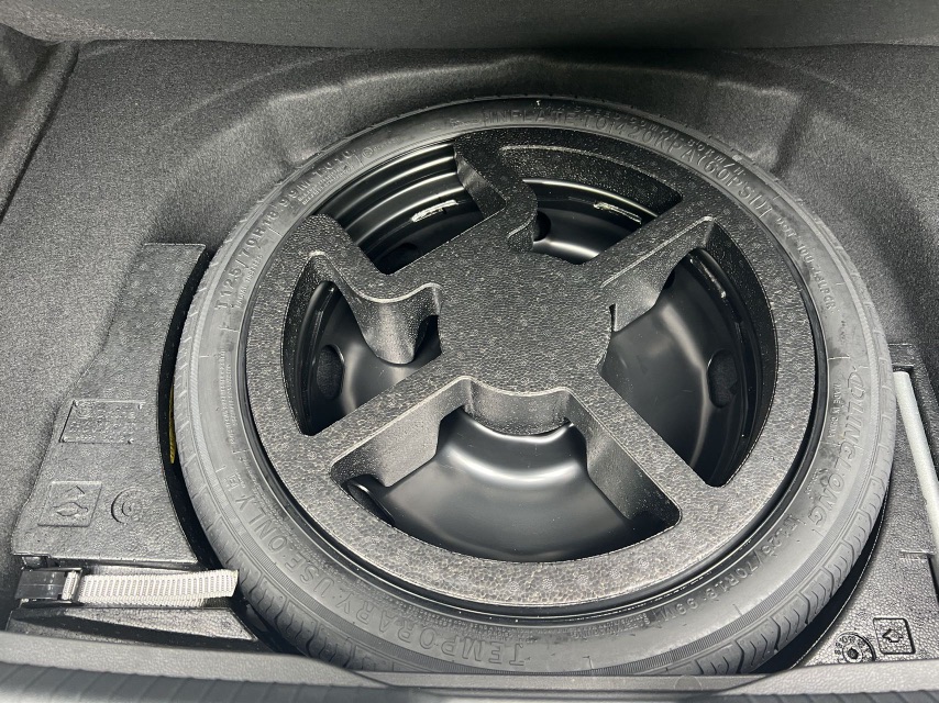 Volkswagen Golf 2022 car image #21