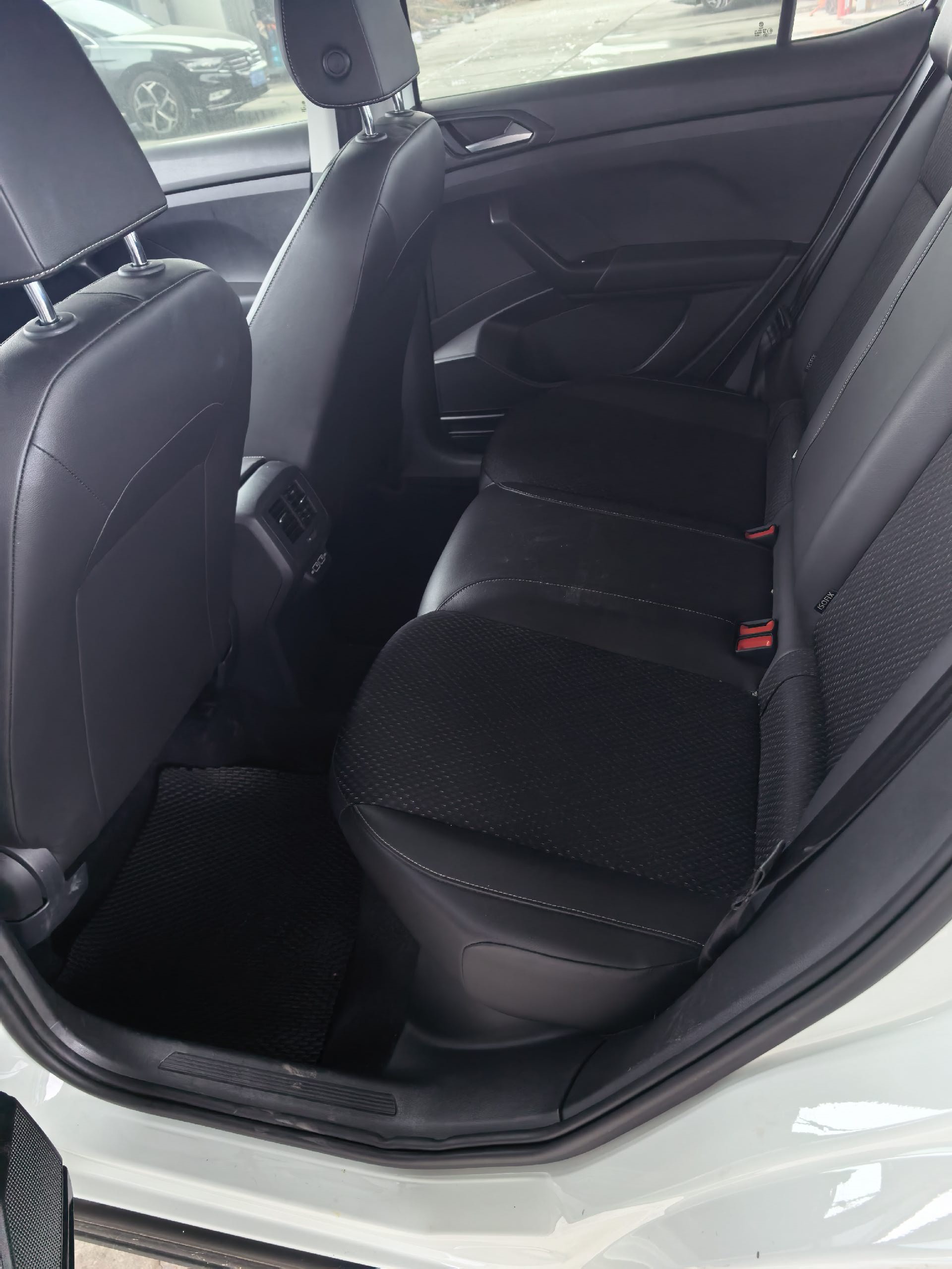 2024 immagine di auto #5