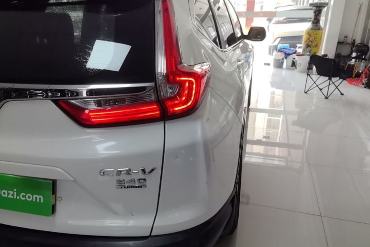 Honda CR-V 2019 изображение автомобиля #8