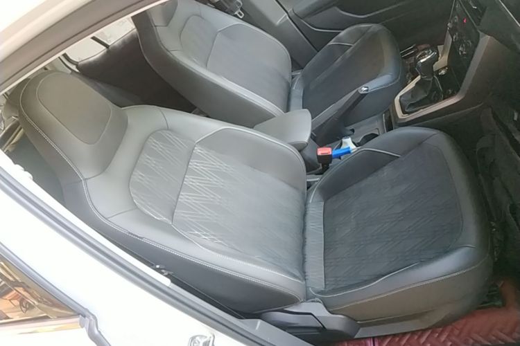 Volkswagen T-Cross 2021 car image #30